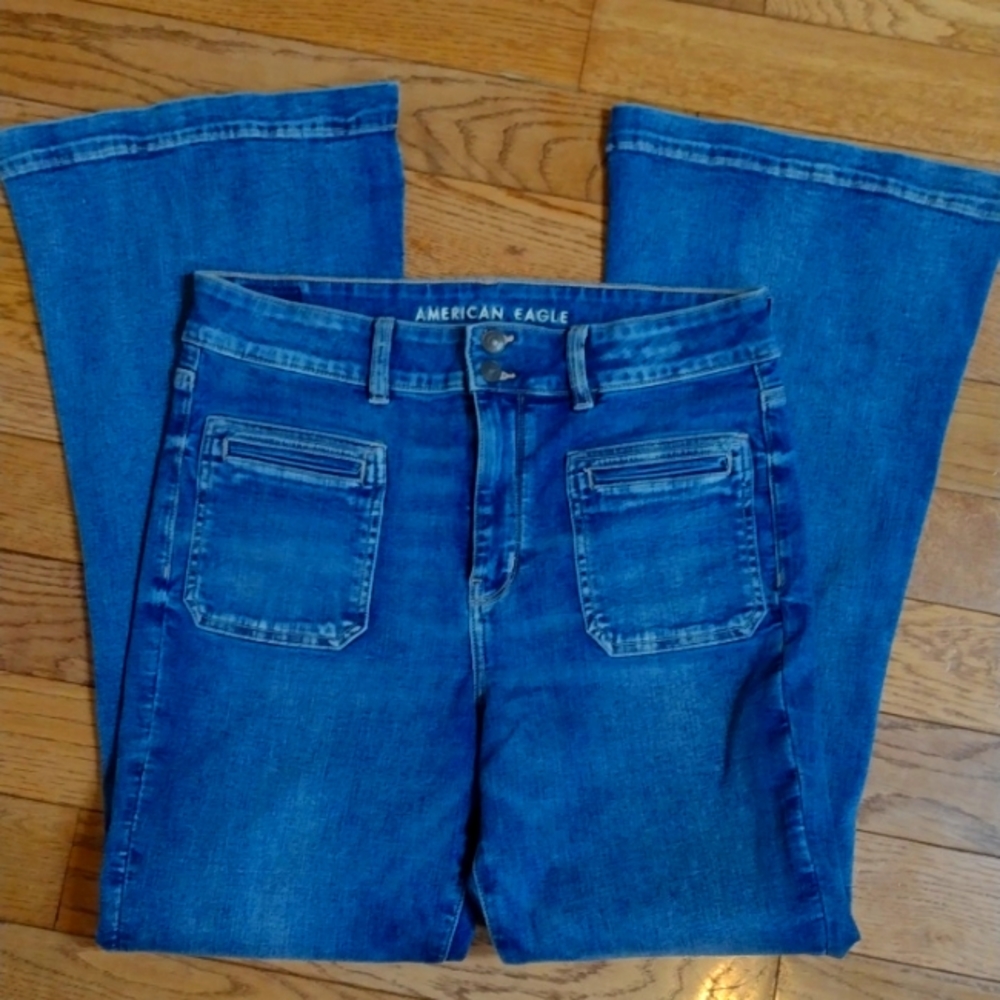 Women's AE flare jeans